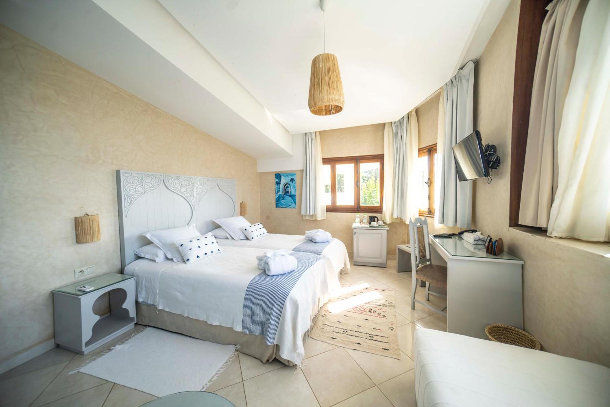 Superior Twin Room,1557745672:JPEG